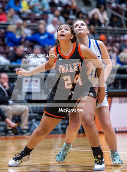 Thumbnail 1 in Rich vs. Valley (UHSAA 1A 3rd/4th Place) photogallery.