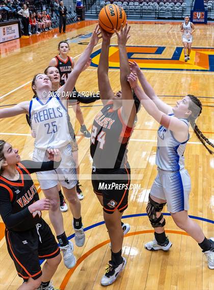 Thumbnail 2 in Rich vs. Valley (UHSAA 1A 3rd/4th Place) photogallery.
