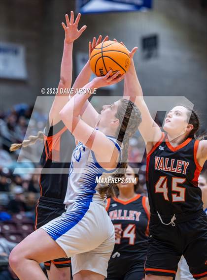 Thumbnail 2 in Rich vs. Valley (UHSAA 1A 3rd/4th Place) photogallery.