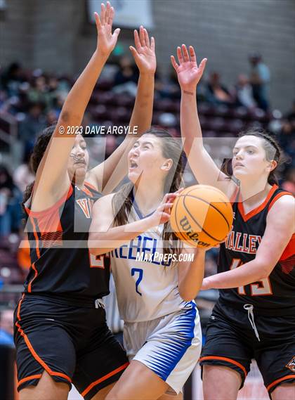 Thumbnail 1 in Rich vs. Valley (UHSAA 1A 3rd/4th Place) photogallery.