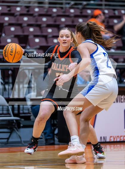 Thumbnail 2 in Rich vs. Valley (UHSAA 1A 3rd/4th Place) photogallery.