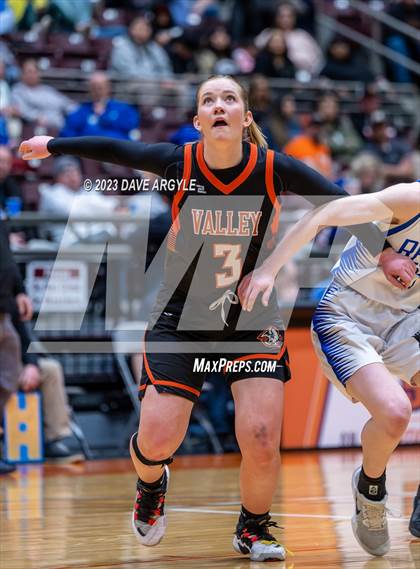 Thumbnail 1 in Rich vs. Valley (UHSAA 1A 3rd/4th Place) photogallery.