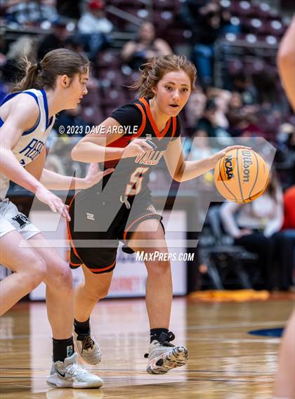Thumbnail 2 in Rich vs. Valley (UHSAA 1A 3rd/4th Place) photogallery.
