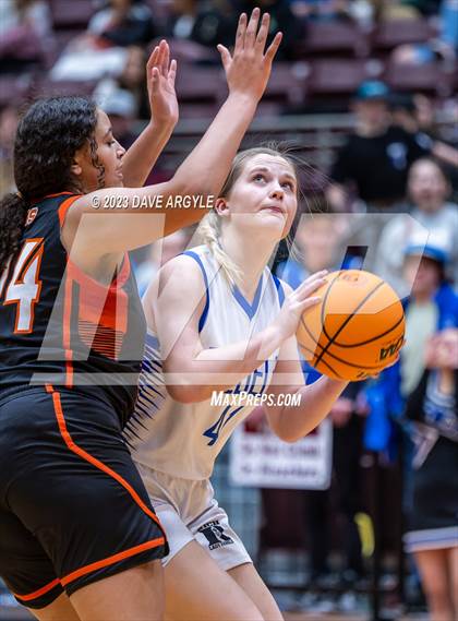 Thumbnail 2 in Rich vs. Valley (UHSAA 1A 3rd/4th Place) photogallery.