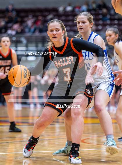 Thumbnail 2 in Rich vs. Valley (UHSAA 1A 3rd/4th Place) photogallery.