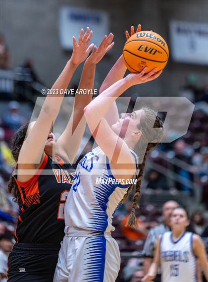 Thumbnail 2 in Rich vs. Valley (UHSAA 1A 3rd/4th Place) photogallery.