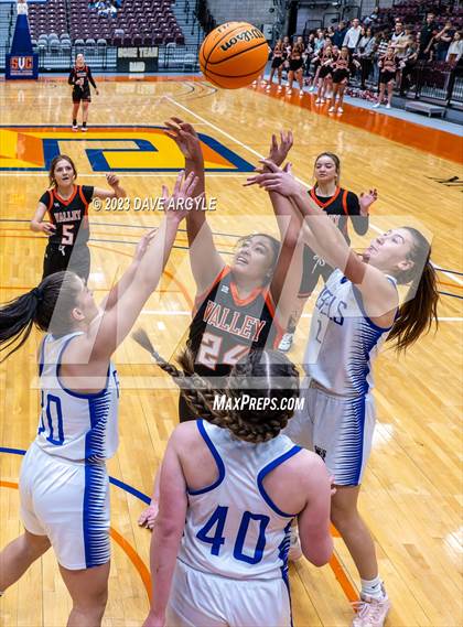 Thumbnail 1 in Rich vs. Valley (UHSAA 1A 3rd/4th Place) photogallery.