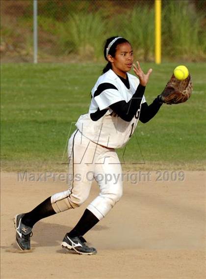 Thumbnail 3 in Royal vs. Stockdale photogallery.