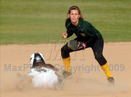 Thumbnail 1 in Royal vs. Stockdale photogallery.