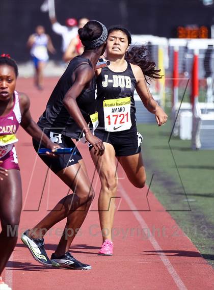 Thumbnail 3 in Arcadia Invitational (4x400 Relay) photogallery.