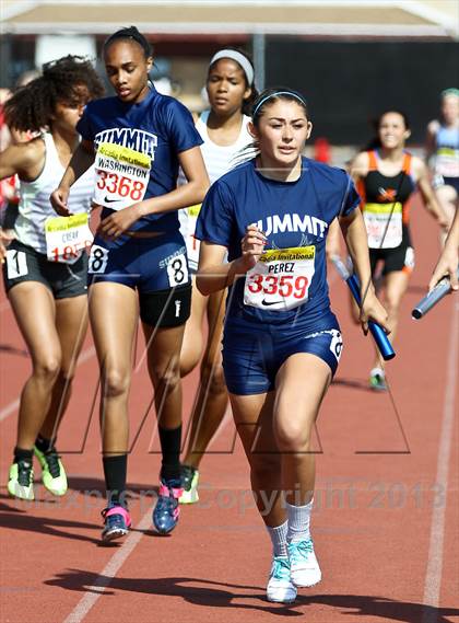 Thumbnail 2 in Arcadia Invitational (4x400 Relay) photogallery.