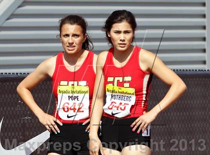 Thumbnail 2 in Arcadia Invitational (4x400 Relay) photogallery.