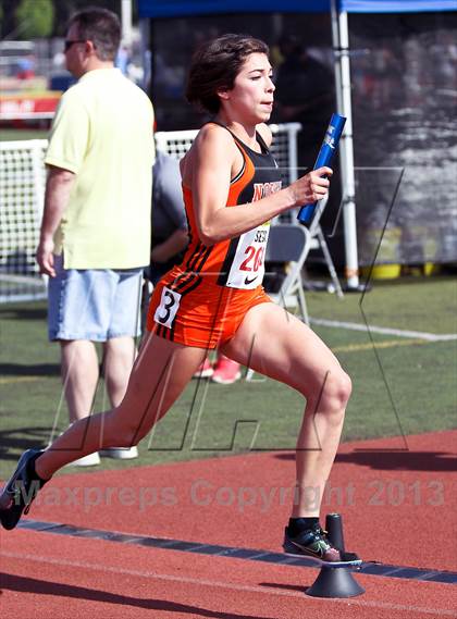 Thumbnail 2 in Arcadia Invitational (4x400 Relay) photogallery.