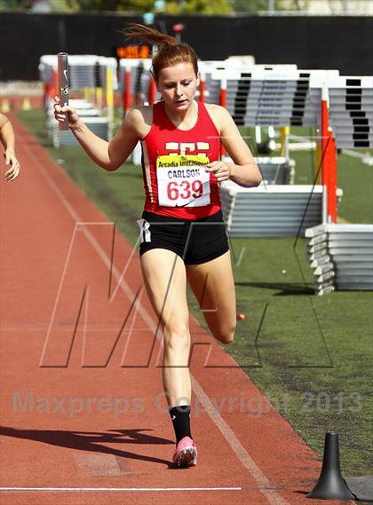 Thumbnail 3 in Arcadia Invitational (4x400 Relay) photogallery.