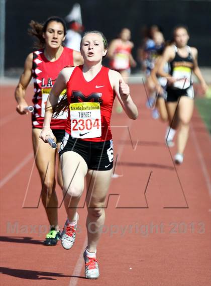 Thumbnail 3 in Arcadia Invitational (4x400 Relay) photogallery.