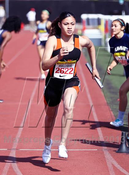 Thumbnail 3 in Arcadia Invitational (4x400 Relay) photogallery.