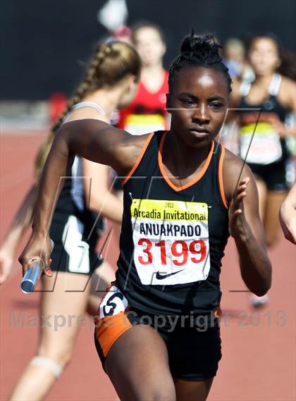 Thumbnail 2 in Arcadia Invitational (4x400 Relay) photogallery.