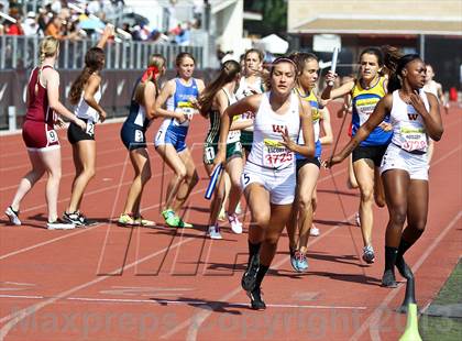 Thumbnail 2 in Arcadia Invitational (4x400 Relay) photogallery.