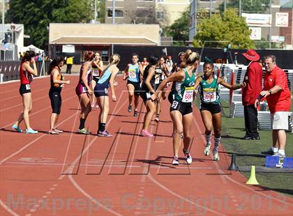 Thumbnail 3 in Arcadia Invitational (4x400 Relay) photogallery.