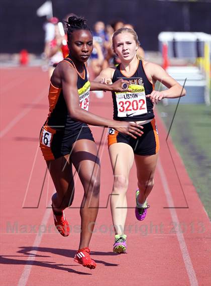 Thumbnail 1 in Arcadia Invitational (4x400 Relay) photogallery.