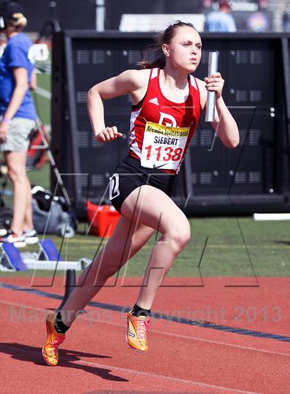 Thumbnail 2 in Arcadia Invitational (4x400 Relay) photogallery.