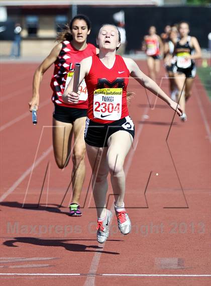 Thumbnail 2 in Arcadia Invitational (4x400 Relay) photogallery.