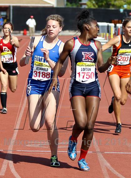 Thumbnail 3 in Arcadia Invitational (4x400 Relay) photogallery.