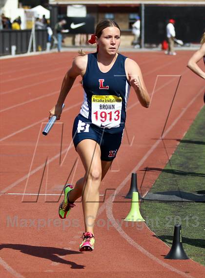 Thumbnail 3 in Arcadia Invitational (4x400 Relay) photogallery.