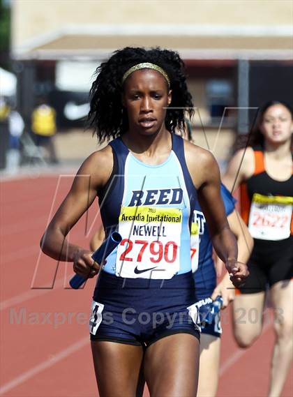 Thumbnail 2 in Arcadia Invitational (4x400 Relay) photogallery.