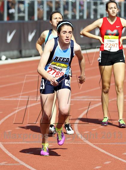 Thumbnail 3 in Arcadia Invitational (4x400 Relay) photogallery.