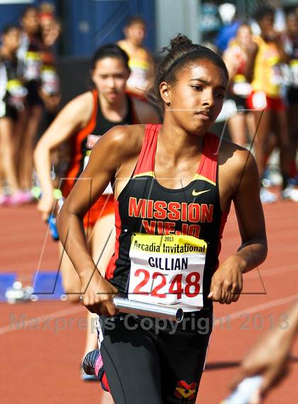 Thumbnail 2 in Arcadia Invitational (4x400 Relay) photogallery.