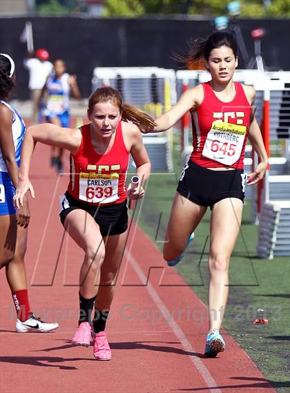 Thumbnail 1 in Arcadia Invitational (4x400 Relay) photogallery.