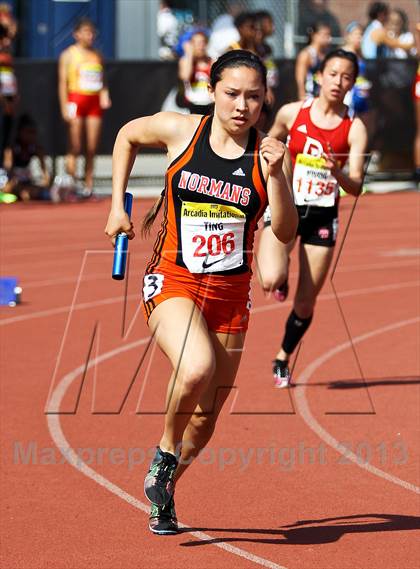 Thumbnail 1 in Arcadia Invitational (4x400 Relay) photogallery.