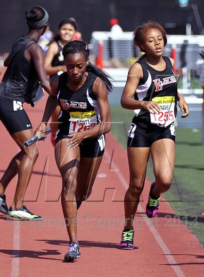 Thumbnail 1 in Arcadia Invitational (4x400 Relay) photogallery.