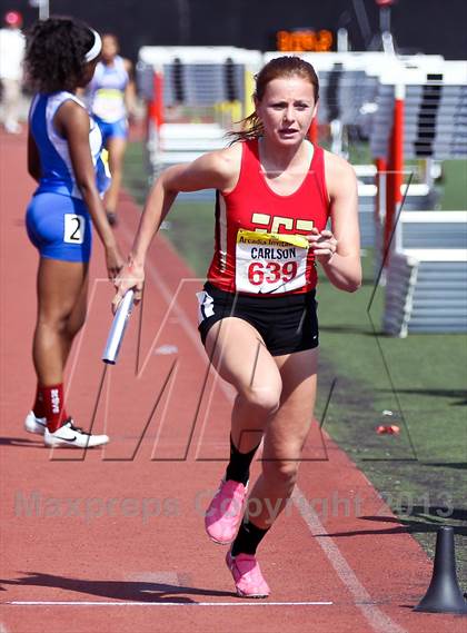Thumbnail 3 in Arcadia Invitational (4x400 Relay) photogallery.