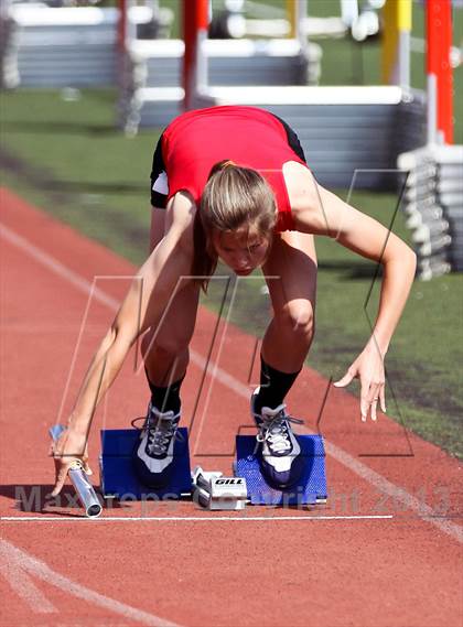 Thumbnail 2 in Arcadia Invitational (4x400 Relay) photogallery.