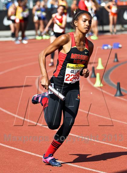 Thumbnail 2 in Arcadia Invitational (4x400 Relay) photogallery.
