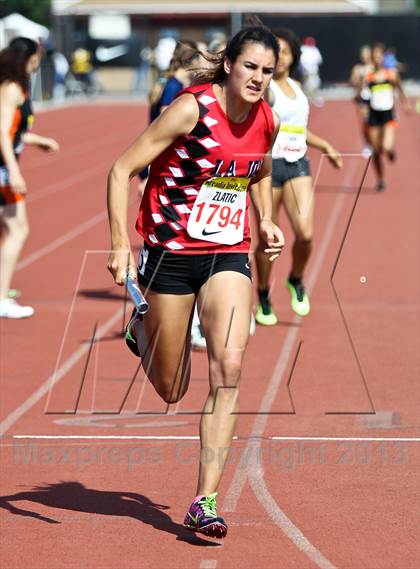 Thumbnail 2 in Arcadia Invitational (4x400 Relay) photogallery.