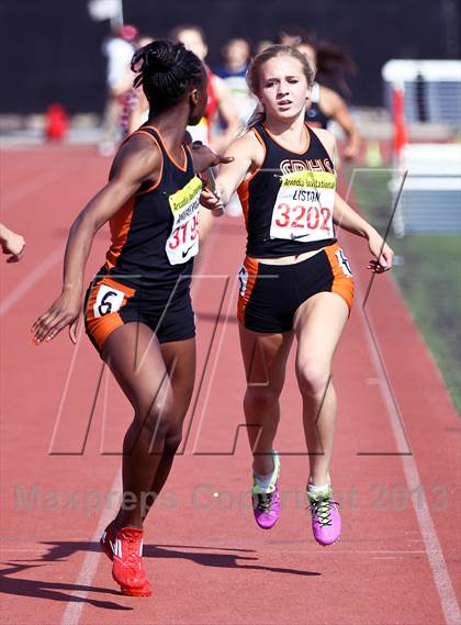Thumbnail 1 in Arcadia Invitational (4x400 Relay) photogallery.