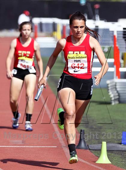 Thumbnail 1 in Arcadia Invitational (4x400 Relay) photogallery.