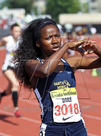 Thumbnail 1 in Arcadia Invitational (4x400 Relay) photogallery.