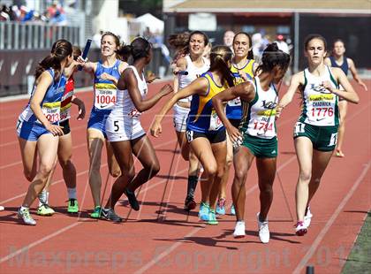 Thumbnail 2 in Arcadia Invitational (4x400 Relay) photogallery.