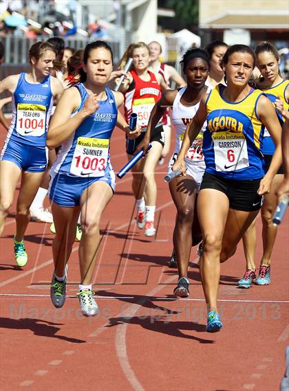 Thumbnail 1 in Arcadia Invitational (4x400 Relay) photogallery.