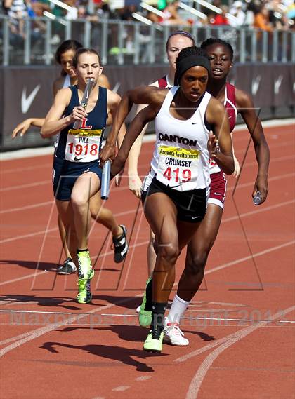 Thumbnail 2 in Arcadia Invitational (4x400 Relay) photogallery.