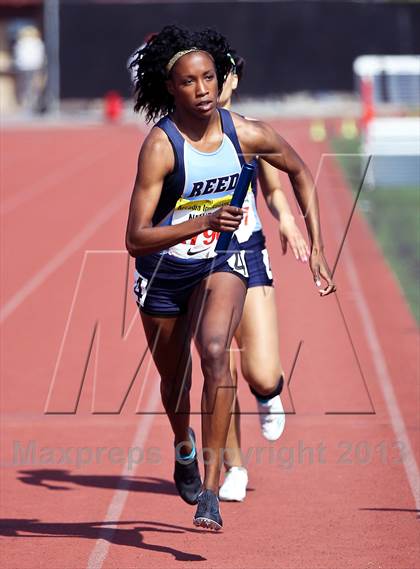 Thumbnail 3 in Arcadia Invitational (4x400 Relay) photogallery.