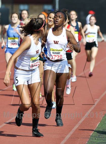 Thumbnail 2 in Arcadia Invitational (4x400 Relay) photogallery.