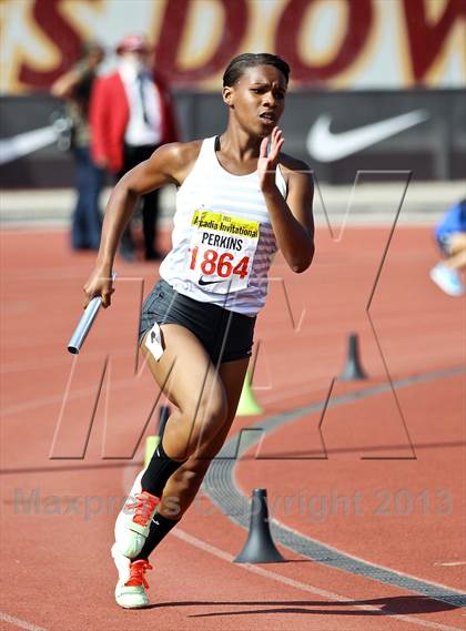 Thumbnail 2 in Arcadia Invitational (4x400 Relay) photogallery.