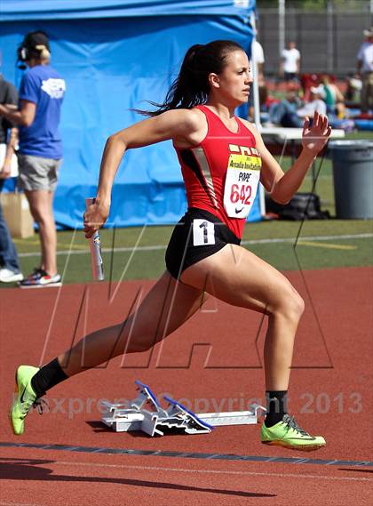 Thumbnail 2 in Arcadia Invitational (4x400 Relay) photogallery.