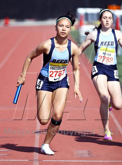 Thumbnail 3 in Arcadia Invitational (4x400 Relay) photogallery.