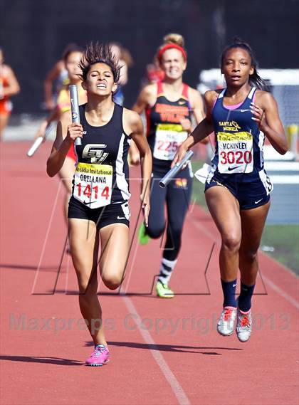 Thumbnail 1 in Arcadia Invitational (4x400 Relay) photogallery.